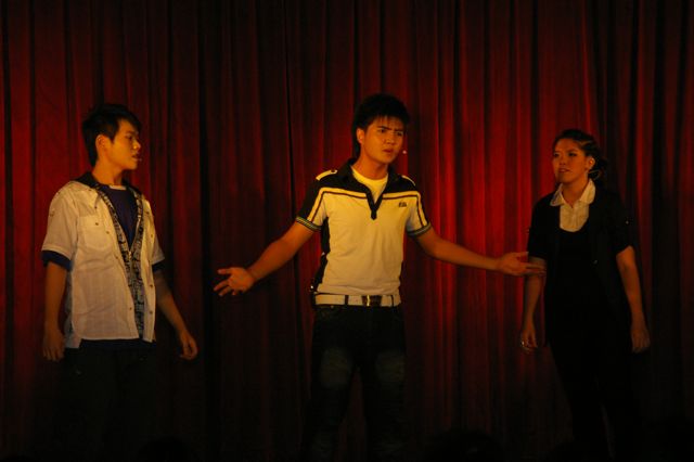 Storytellers rapping