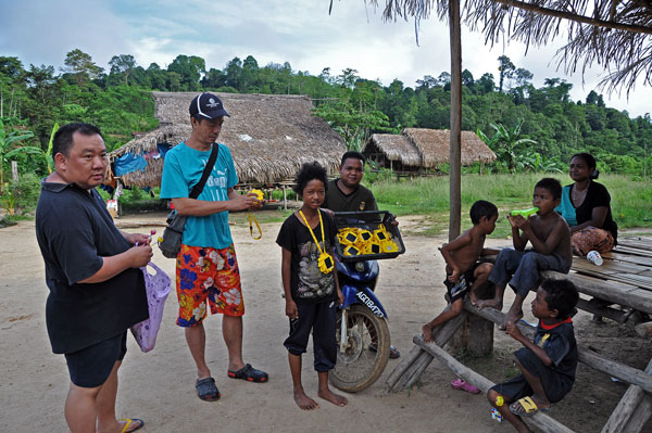 Little Sun lamps given to villagers in Kg Karah