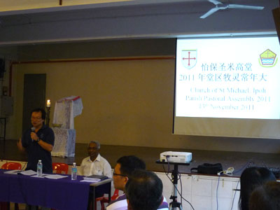 Monsignor Liew addressing parishioners