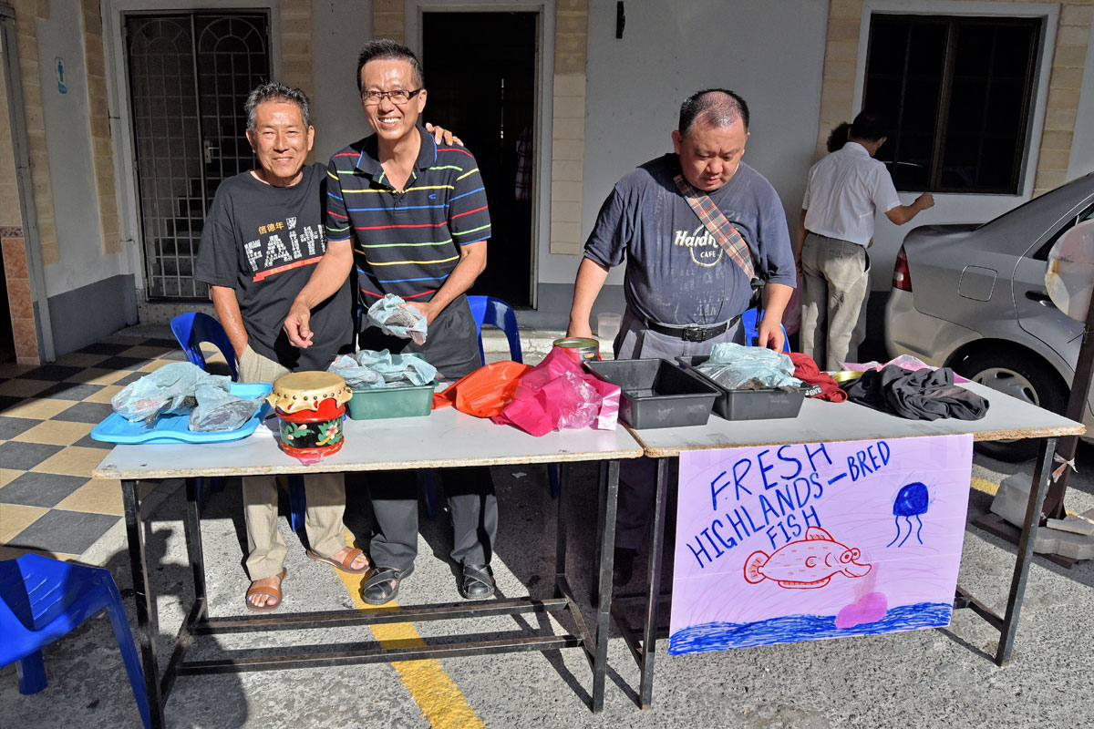Sale of Kg Sekam tilapia at church