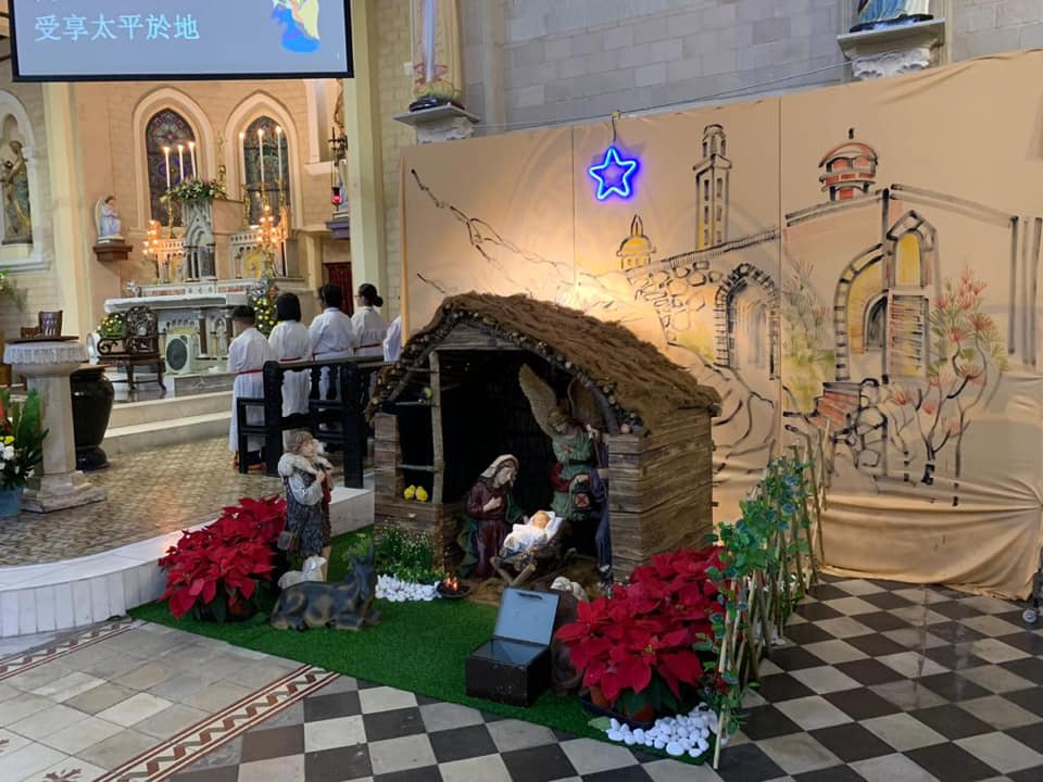 Volunteers decorating the church for Christmas